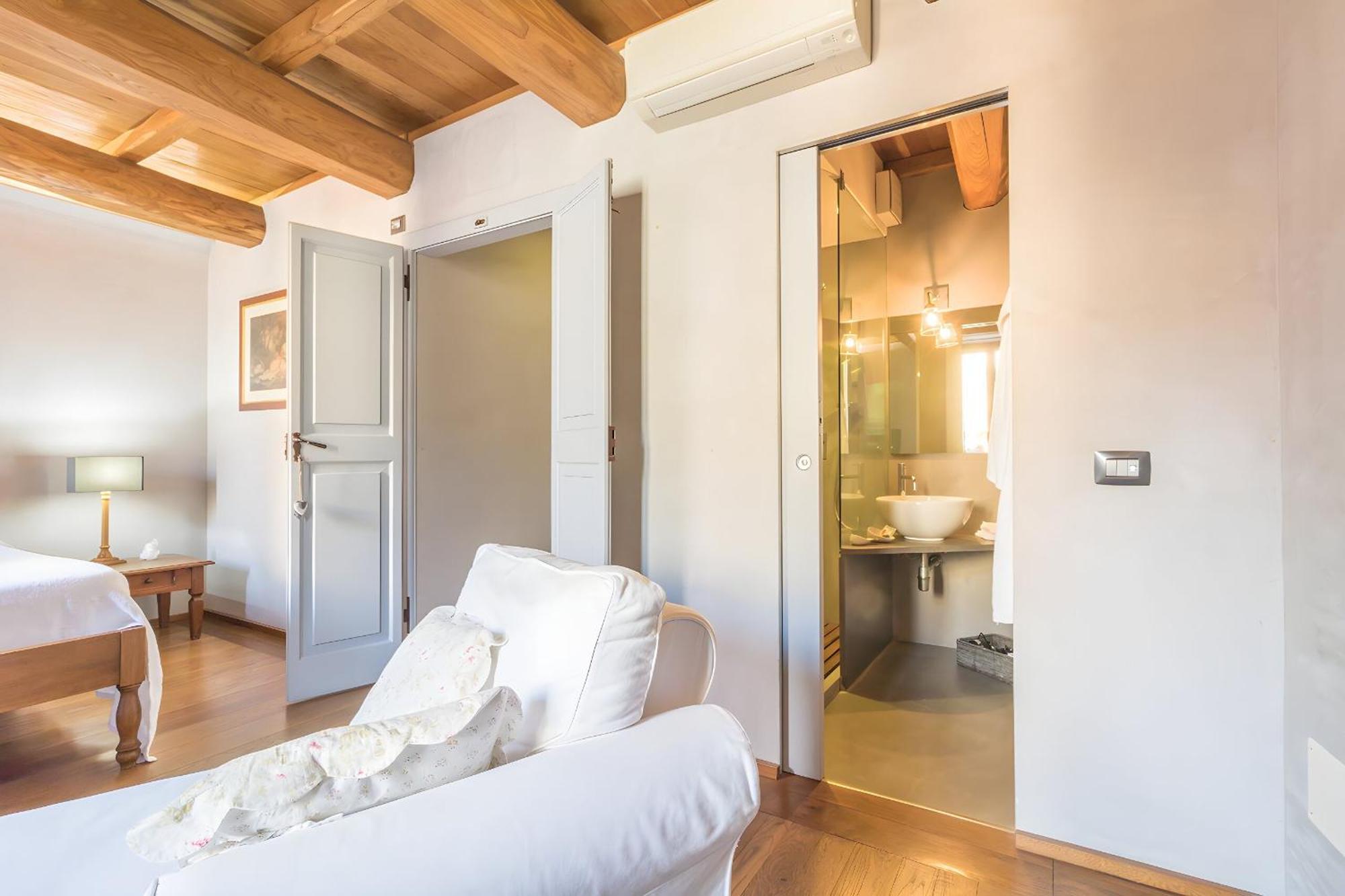Boutique B&B Residenza Фарнезе Екстер'єр фото