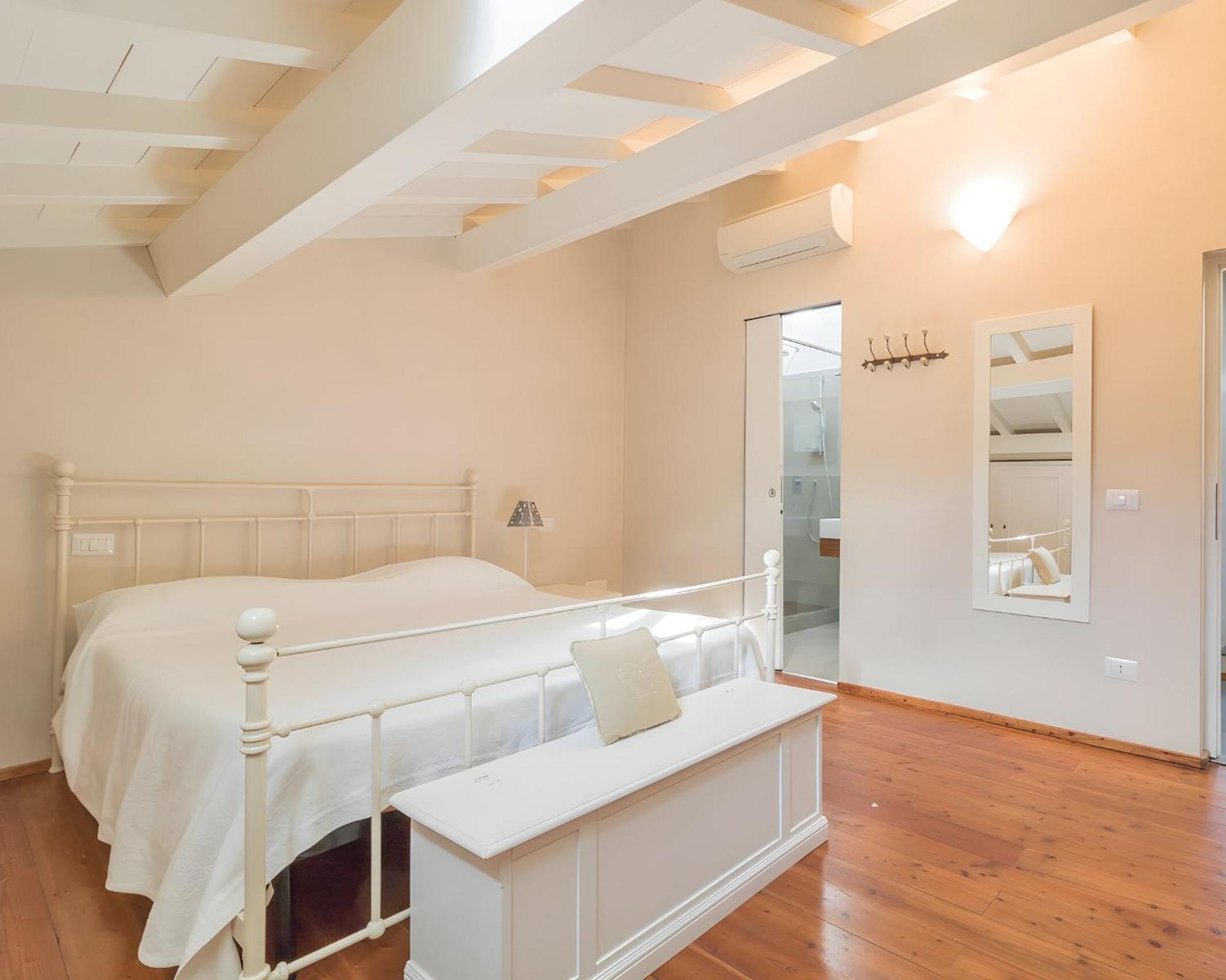 Boutique B&B Residenza Фарнезе Екстер'єр фото