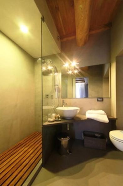 Boutique B&B Residenza Фарнезе Екстер'єр фото